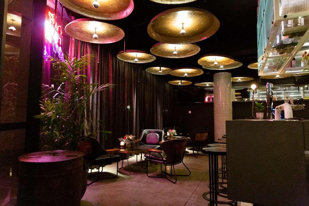 Qt Melbourne Hotel Restaurant photo
